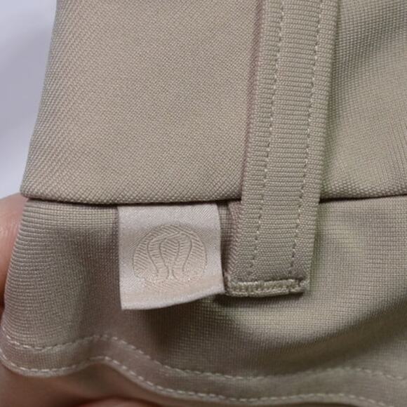 Lululemon Men's Khaki Dress Performance Pants Size 35 - Picture 5 of 8